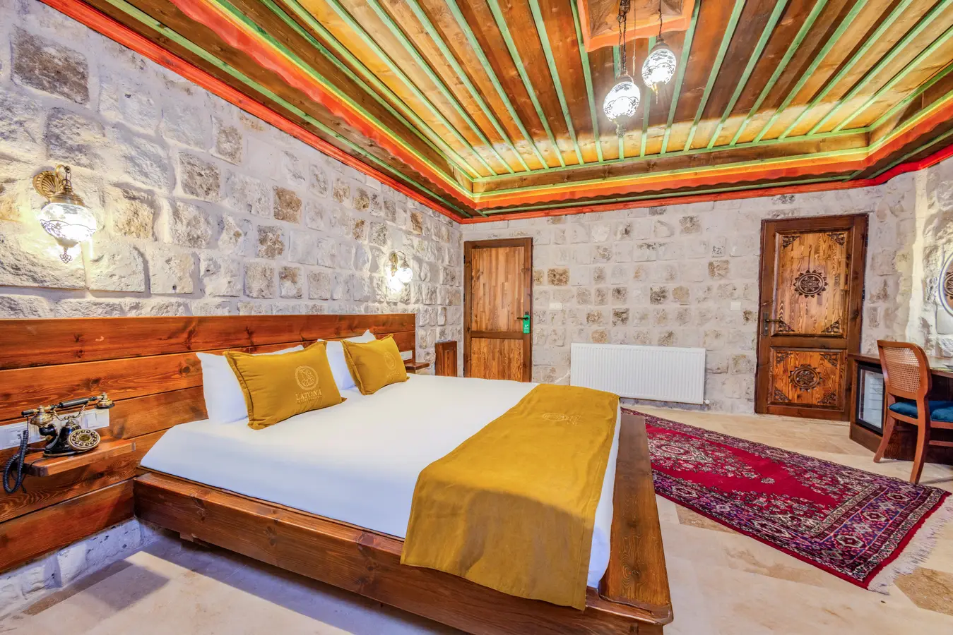 Latona Honeymoon Room 202