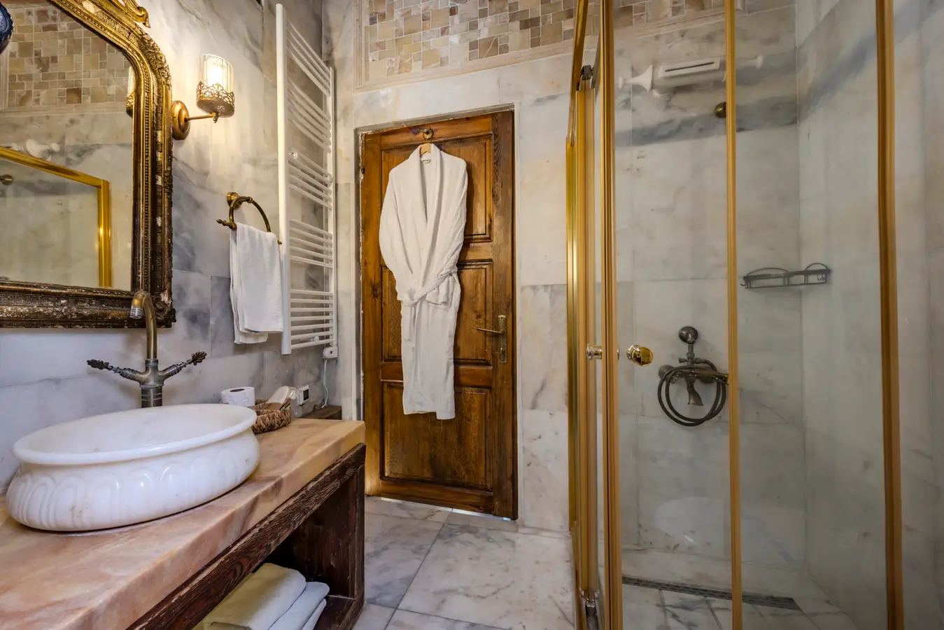 Kapadokya Balayı Paketi 23- Hamamlı ve Şömineli Oda