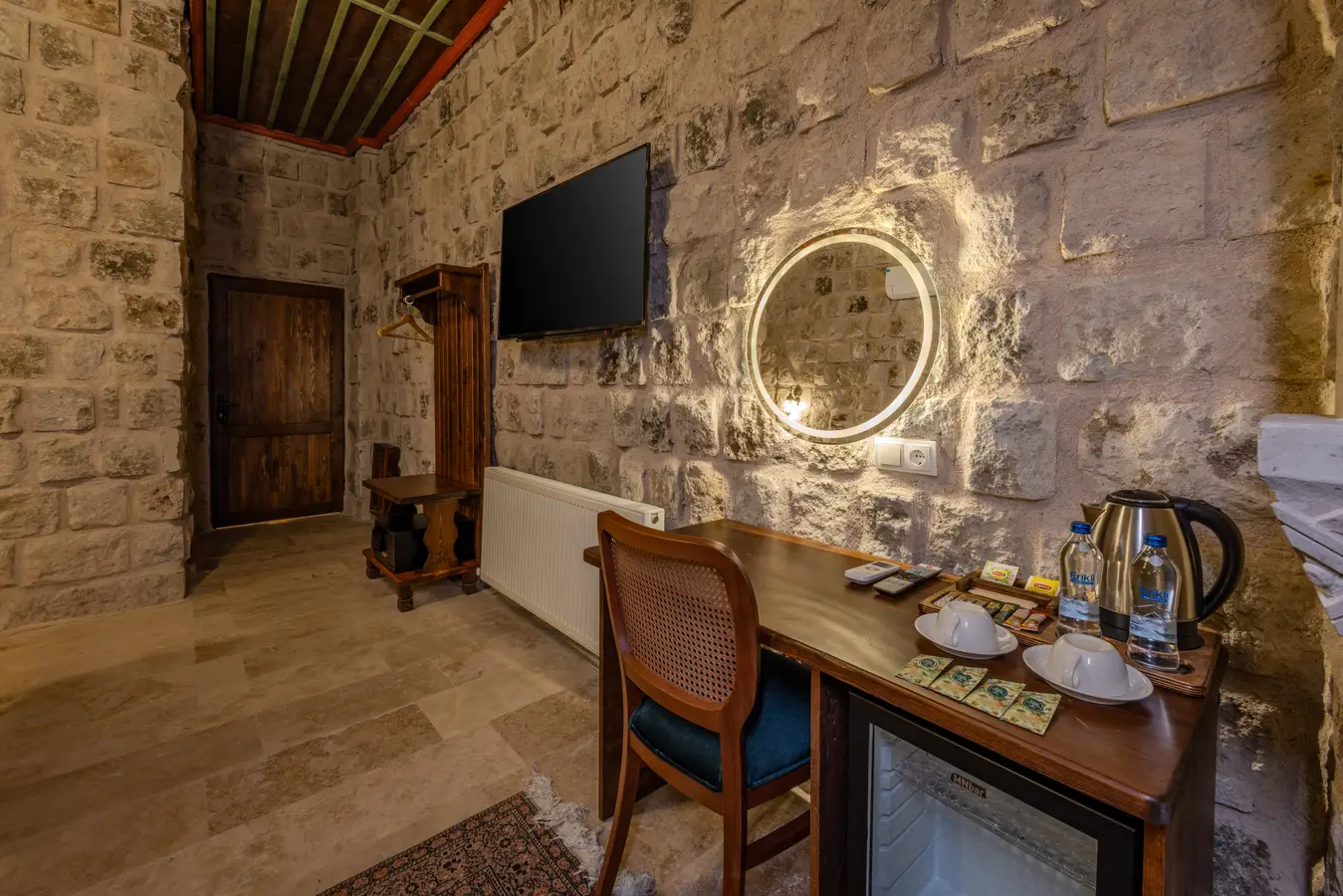 Latona Honeymoon Room 101