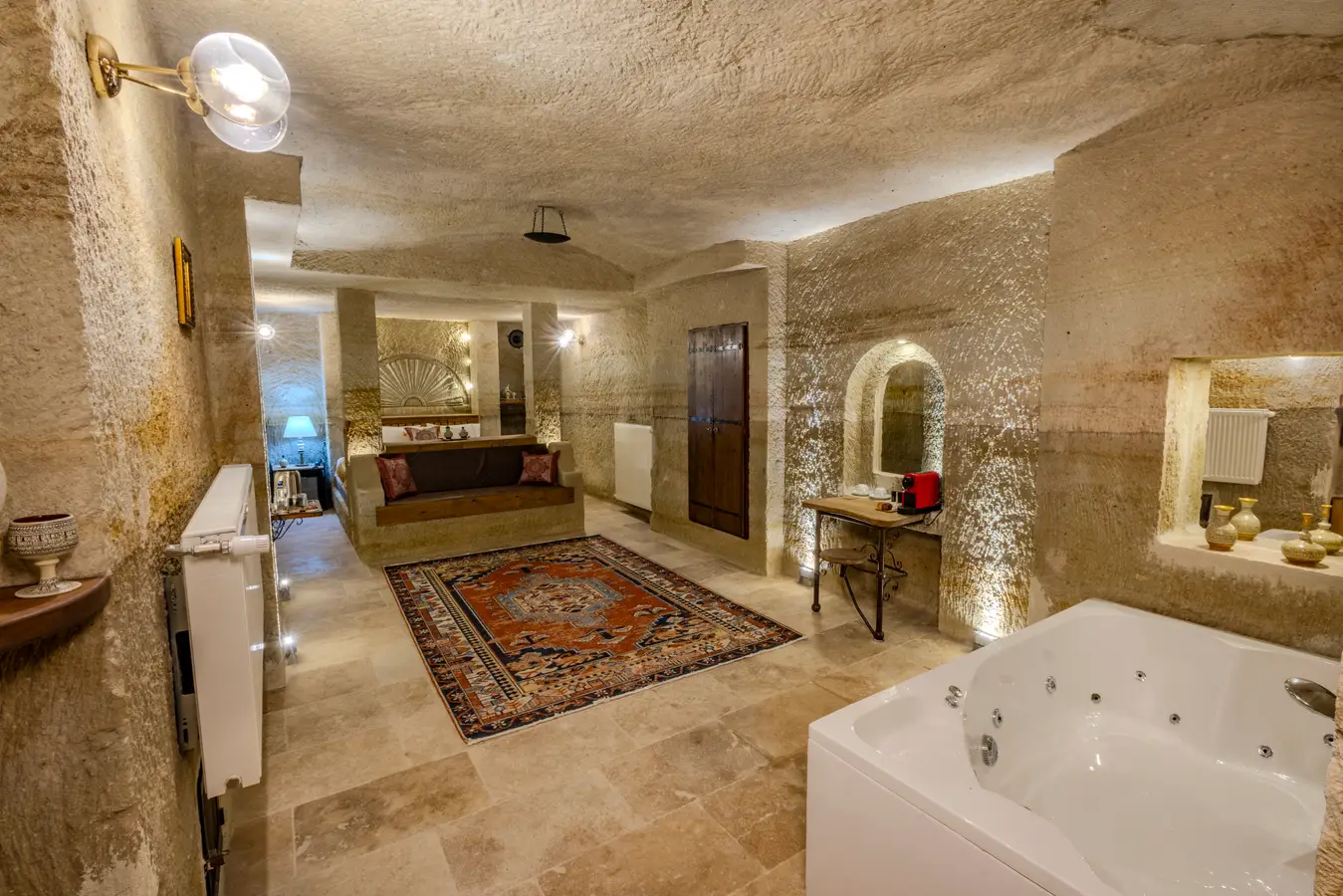 Kapadokya Balayı Paketi 15- Jakuzili Oda