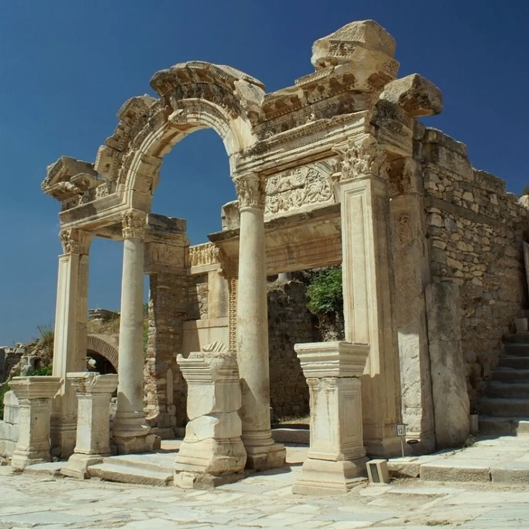 ephesus temple of hadrian