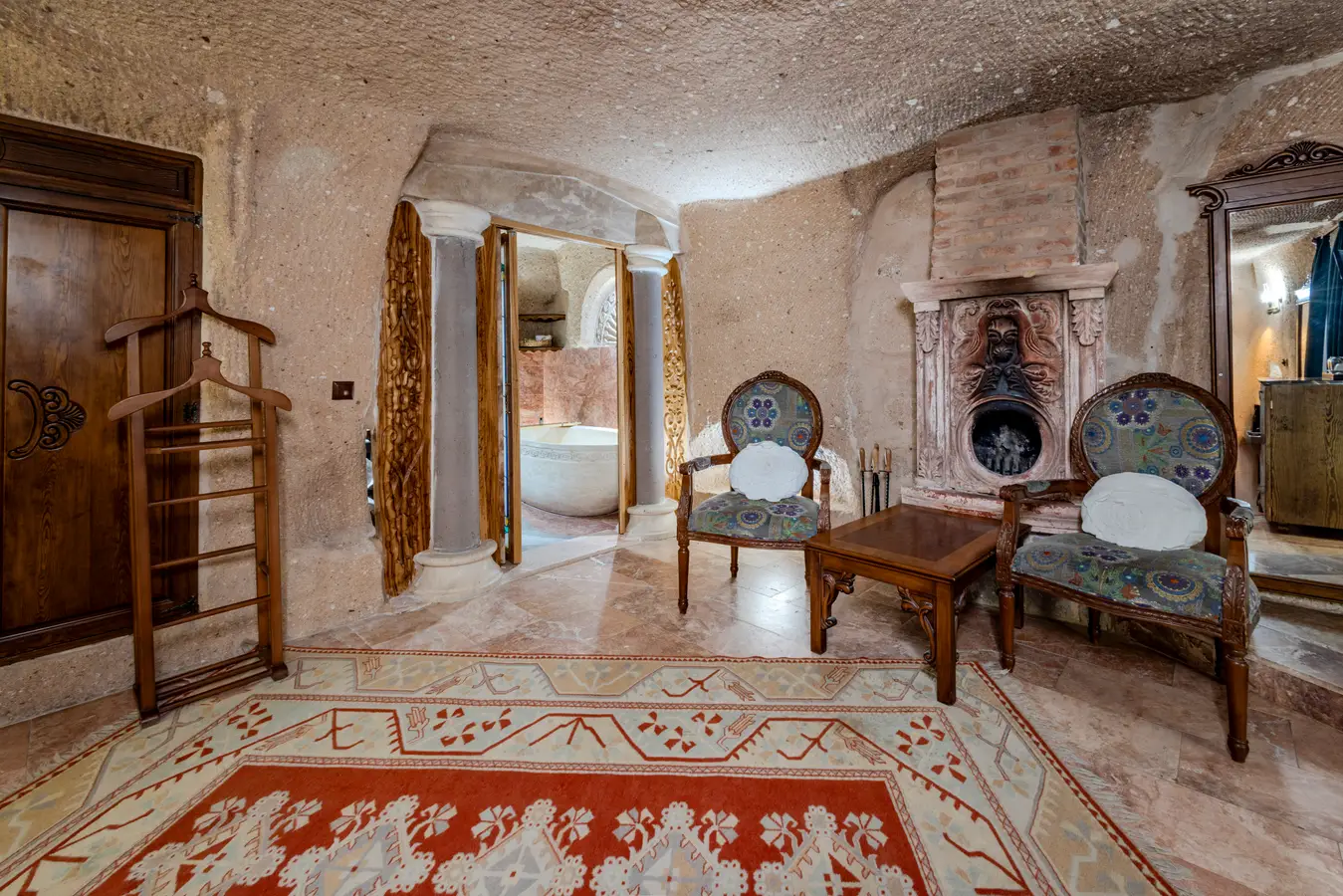 Kapadokya Balayı Paketi 21- Şömineli & Küvetli Oda