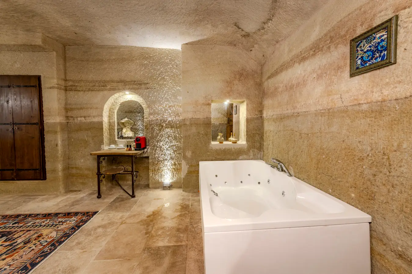 Kapadokya Balayı Paketi 15- Jakuzili Oda