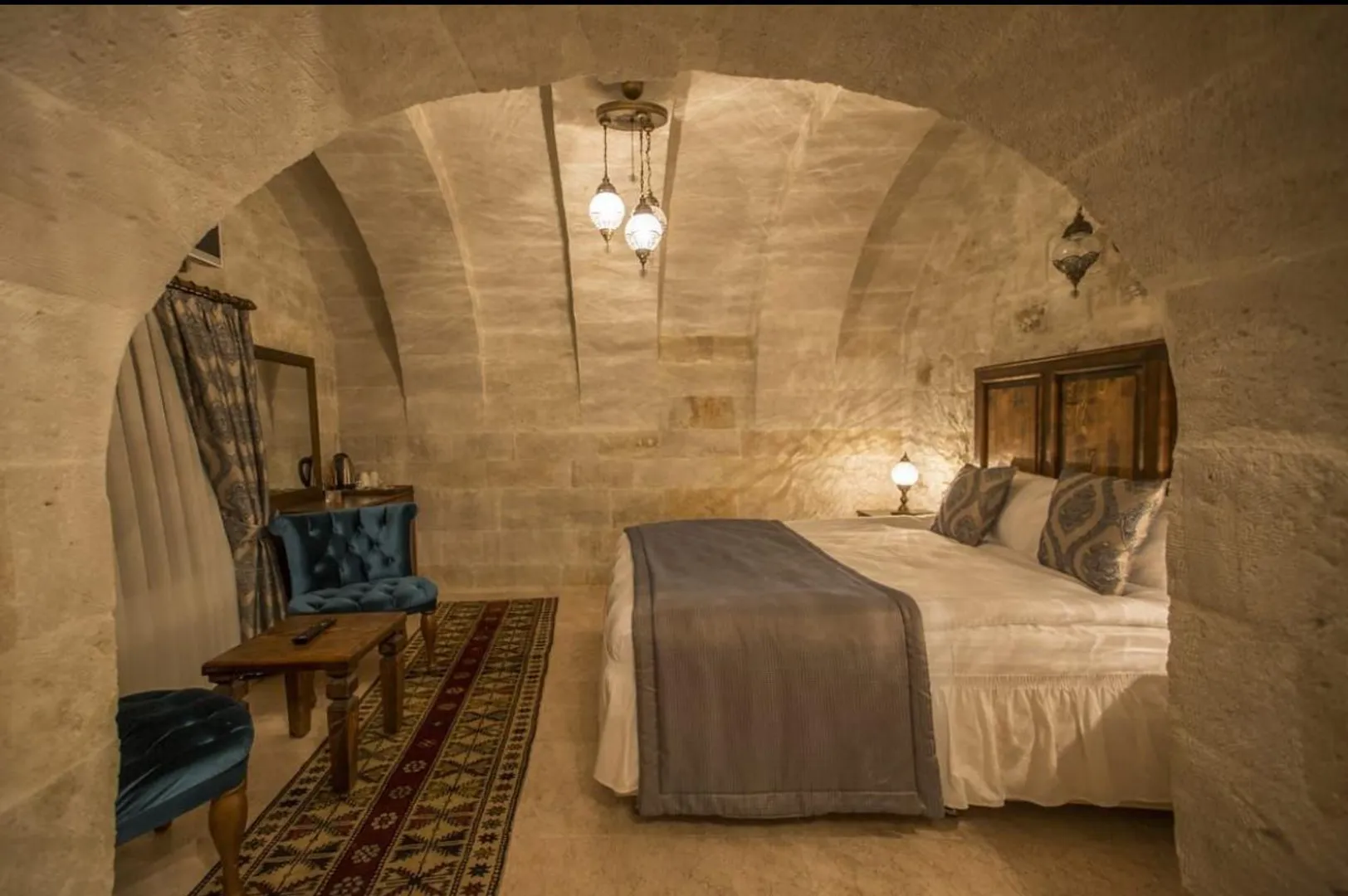 Luna Cave Hotel 