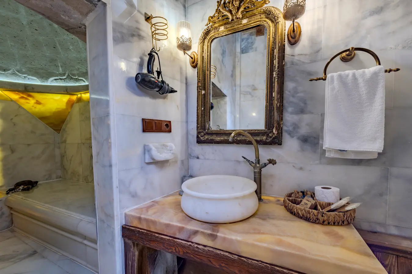 Kapadokya Balayı Paketi 23- Hamamlı ve Şömineli Oda