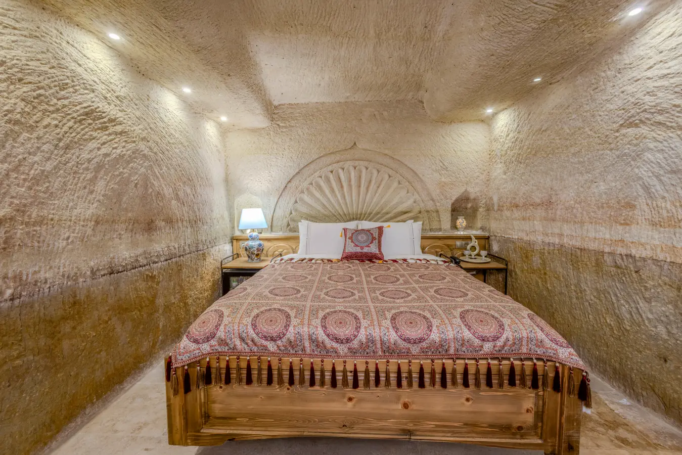 Kapadokya Balayı Paketi 16- Jakuzili Oda