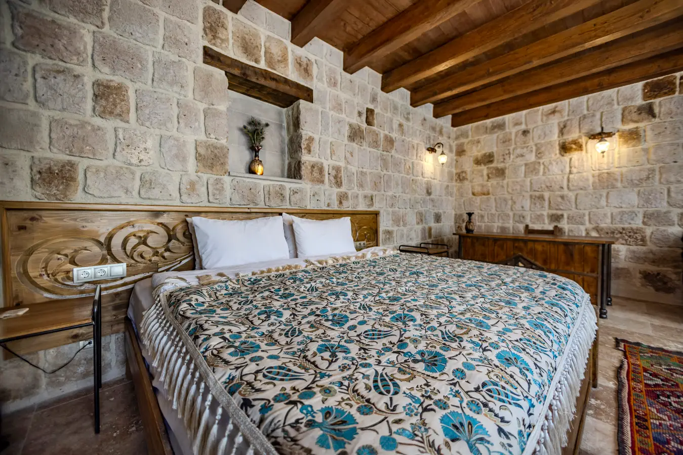 Kapadokya Balayı Paketi 18- Jakuzili Oda