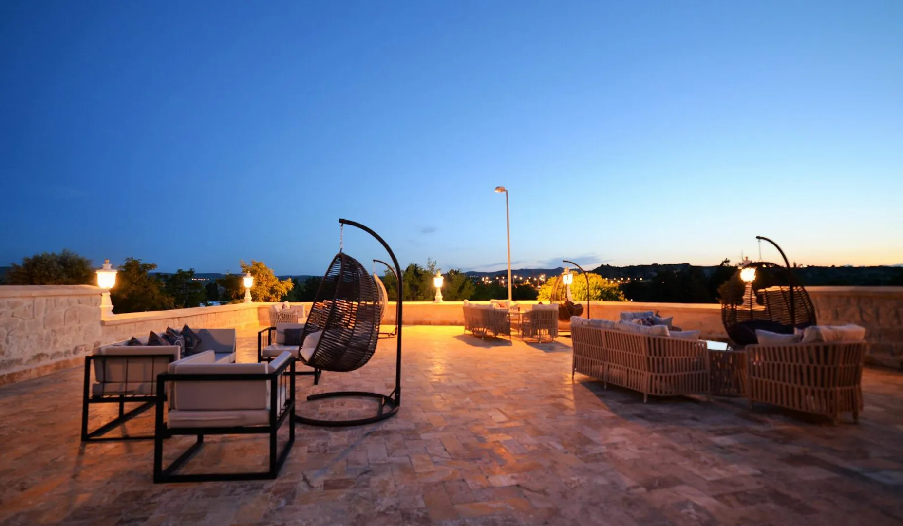 Crassus Cave Hotel
